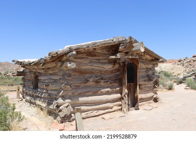 Old Log Cabin In Utah