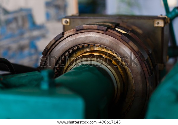 the old machine repair auto\
parts