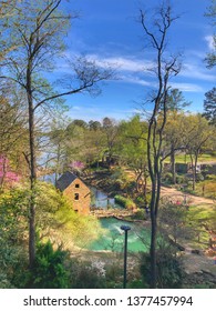 The Old Mill, North Little Rock, Arkansas, US, Spring