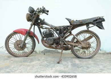 old motorcycle - Shutterstock ID 433902658