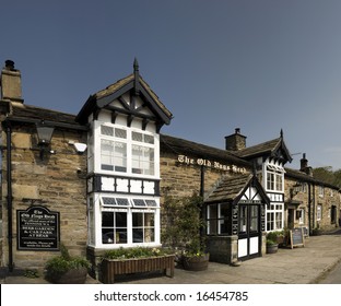 Old Nags Head Pub Start Of The Pennine Way Long Distance Footpath Edale The High Peak District National Park Derbyshire Midlands Uk