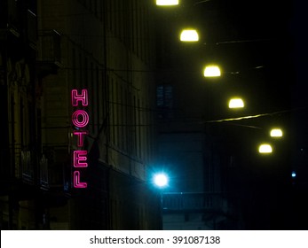 15,454 Neon sign hotel Images, Stock Photos & Vectors | Shutterstock