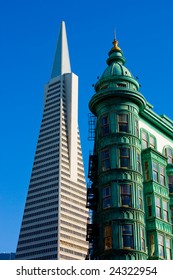 Old and New building in San Francisco