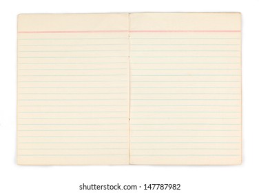 Altes Notizbuch mit weißen gelben Seiten auf weißem Hintergrund