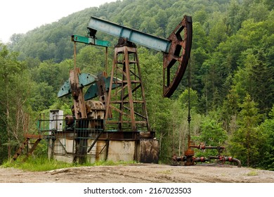 Old Oil Well, Illegal Oil Extraction.