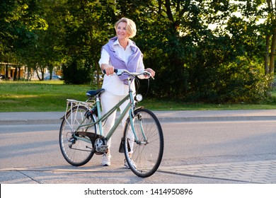 old lady bicycle