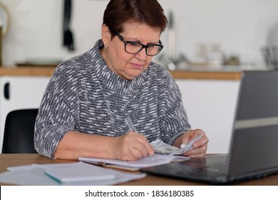 Old People, Tax Return And Home Banking. Worried Senior Lady Paying Federal Taxes, Doing Family Budget. Elderly Hispanic Person And Stress. Concept Of Money, Finance, Financial Problems