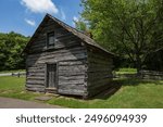 Old Puckett Cabin neat Groundhog Mountain.