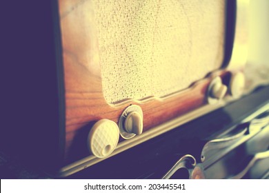 Old Radio 