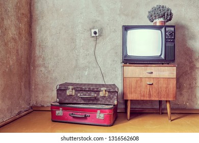 152 Antique tv old phone Stock Photos, Images & Photography | Shutterstock