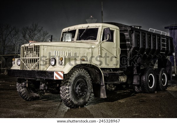 Old Russian\
vehicle in excellent\
condition