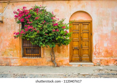 Old Rustic Vintage Exterior Wooden Traditional Europe House Home Wall Building Architecture Colonial Uruguay Colonia Del Sacramento