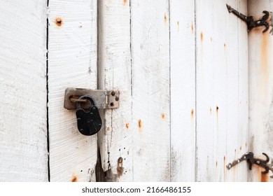 Old And Rusty White Barn Doors From Fort Clinch