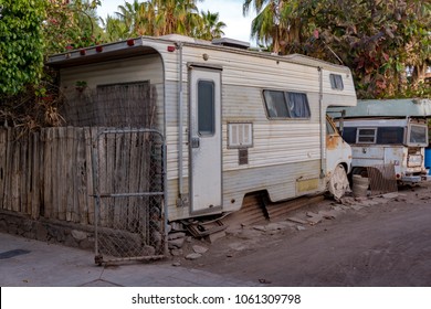 Old Rv Camper Trail Abandoned Rv Bus On California Road 