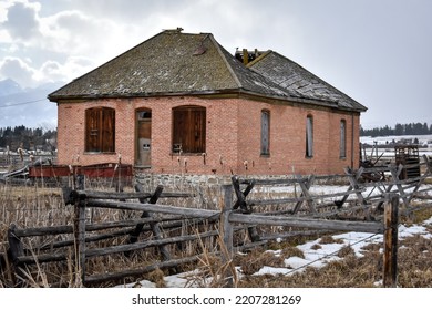 Old School House In Victor
