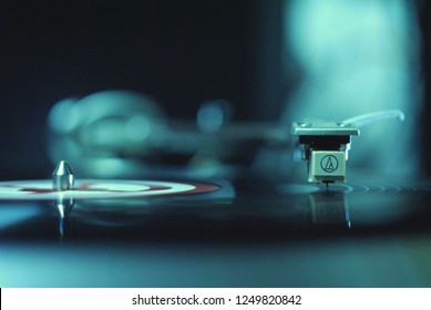 Old School Technics Turntable Needle