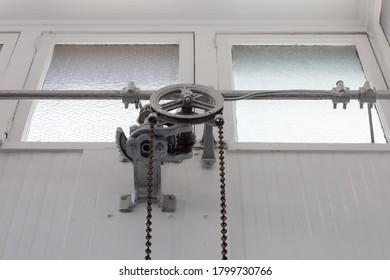 A Old School Window Crank