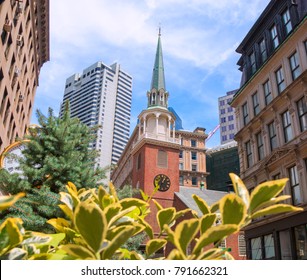 Old South Meeting House In Down Town Boston. It Is A Historic Church Building At The Corner Of Milk And Washington St. In Boston, Massachusetts. Built In 1729