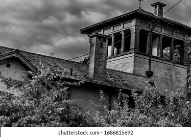 Old Spanish Style House In The Brecon Beacons Wales Uk 