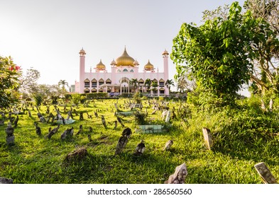 Old State Mosque Of Kuching, Sarawak, Malaysian Borneo