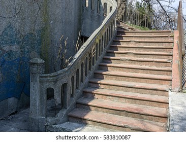 Old steps
