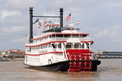 Old Stern Wheeler Steam Boat In The Mississippi Rive At New Orleans