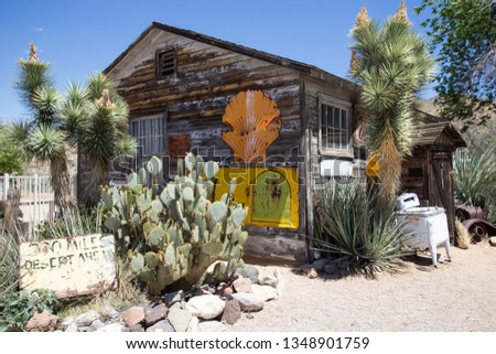 Old storage sheld at Hackberry General Store on Route 66