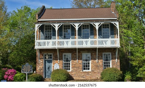 The Old Tavern located in Tuscaloosa, Alabama