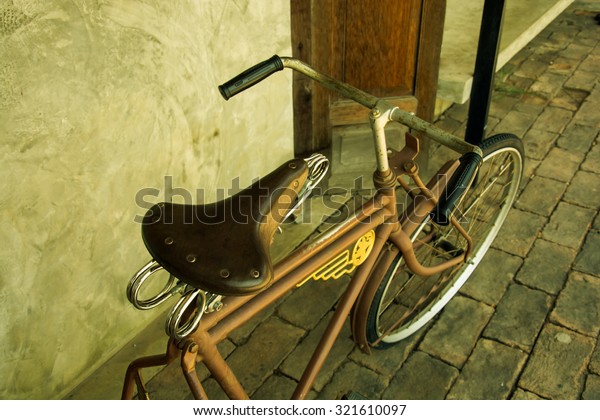 old style tricycle