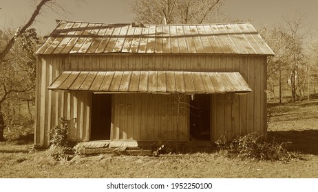 Old Timey Photo Of Creepy Dilapidated Appalachian Cabin