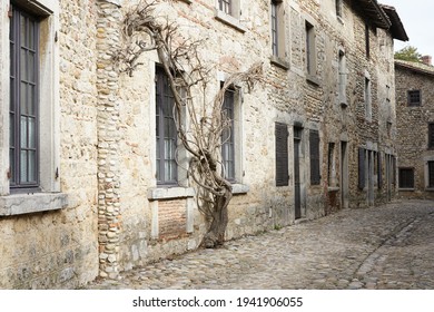 Old Town In French City Of Pérouges