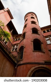 Old Town Lyon, Traboules