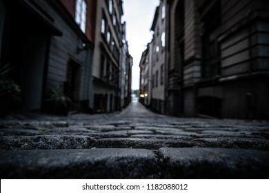 Alleyway Night Images Stock Photos Vectors Shutterstock