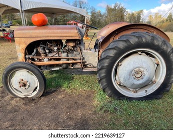 Old Tractor For Kids To Climb On In A Pumpkin Farm.  Taken On October 28, 2022 In White Rock, BC.