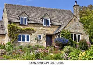 Traditional English Cottage Images Stock Photos Vectors