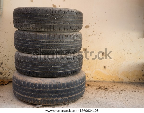 Old used tires stacked.\
