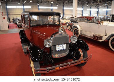 Old Vintage Cars At The Classic Automobile Show Exhibition 2017 At March 24, 2017 In Budapest, Hungary.