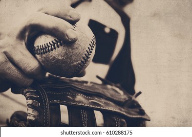 Old Vintage Style Baseball Image With Pitcher Holding Ball And Glove.  Great Detail Of Stitching And Mitt, Good For Decor Print Or Athletic Background.