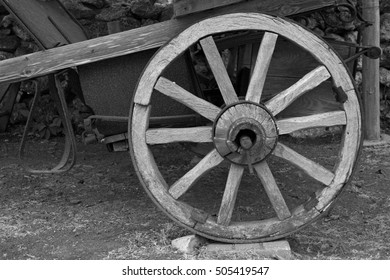 Old Wagon Wheel