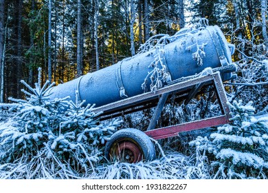 Old Water Container Trailer At A Field