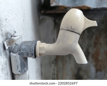 The Old Water Faucet Is Not Used