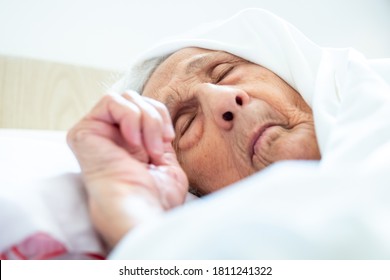 Old Woman Feels So Sick