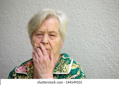 Smoking Old Granny Mature Granny Old