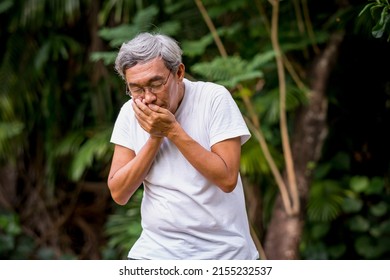 Older Asian Man Toothache , Retirement Life And Health Care, Investments, Insurance