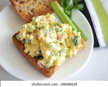 Old-fashion Egg Salad Sandwich