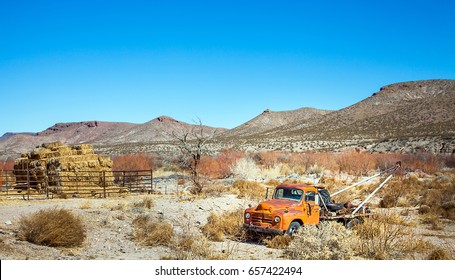Oldtimer towing vehicle in the desert at El Paso Texas USA