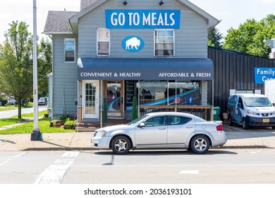 OLEAN, NY, USA-14 AUGUST 2021: Go To Meals, A Specialty Prepared Meal Delivery Service.  Building Front And Signs.