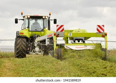 Olivet, France - 15 Mars 2021 :  Mowing And Harvesting Alfalfa For Livestock Feed