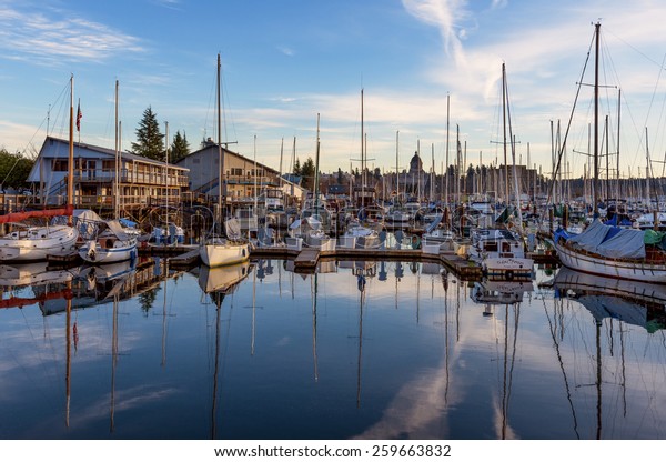 Olympia Marina Olympia Wa Usa Mach Stock Photo (Edit Now) 259663832