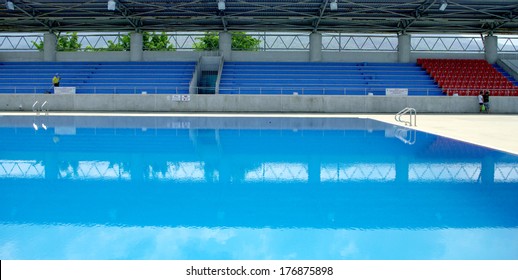 Olympic Standard Swimming And Diving Pool